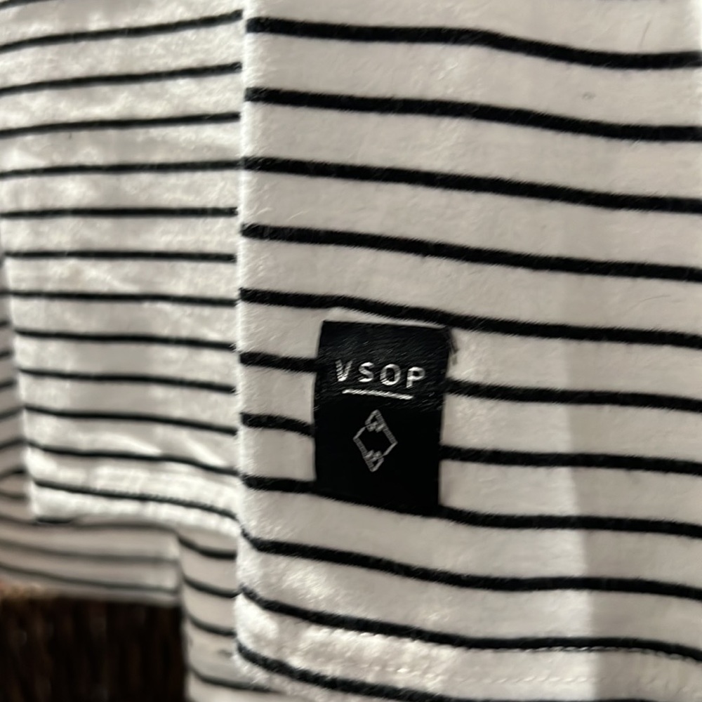 Akomplice - VSOP long sleeve Henley partial button up t-shirt - Size Large - Picture 2 of 6